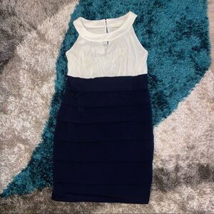 En Focus | Ivory white and navy blue midi bodycon dress | size 12